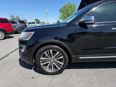 Used 2016 Ford Explorer Platinum AWD/4WD image 36