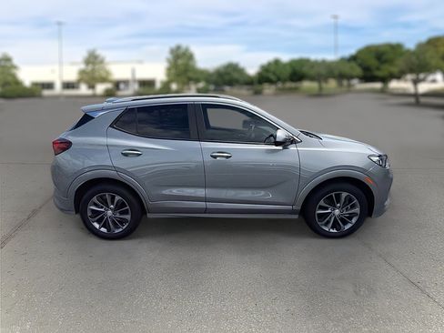 Used 2023 Buick Encore GX Select w/ Sport Touring Package FWD image 8
