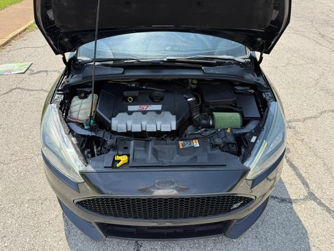 Used 2015 Ford Focus ST FWD image 9