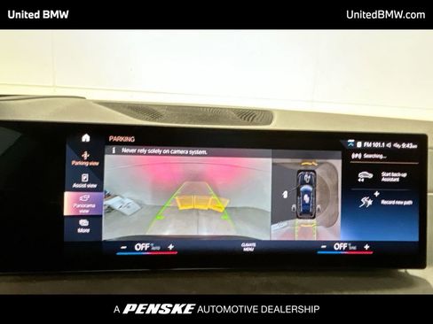 Used 2023 BMW X7 xDrive40i w/ Premium Package image 17