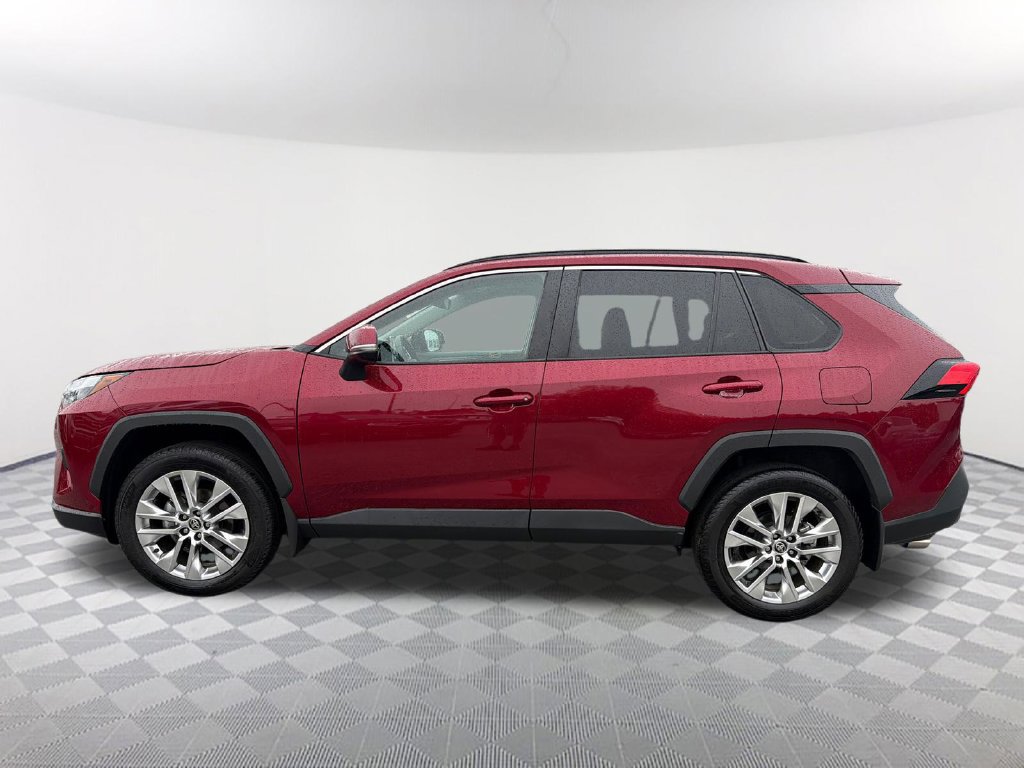 Used 2025 Toyota RAV4 XLE Premium FWD image 8