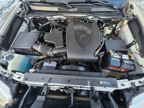 Used 2019 Toyota Tacoma SR5 image 33