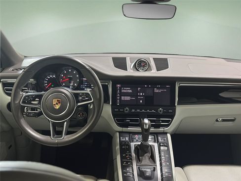 Used 2020 Porsche Macan S AWD/4WD image 9