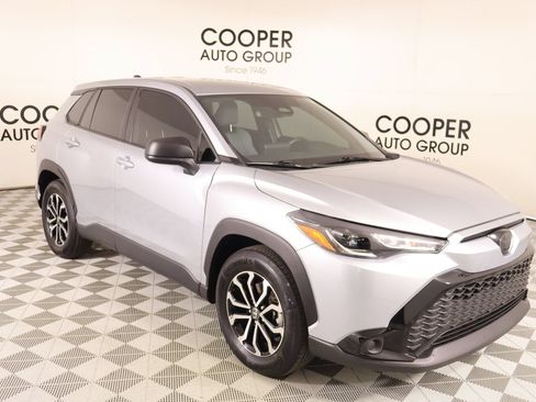 Used 2025 Toyota Corolla Cross AWD Hybrid image 1