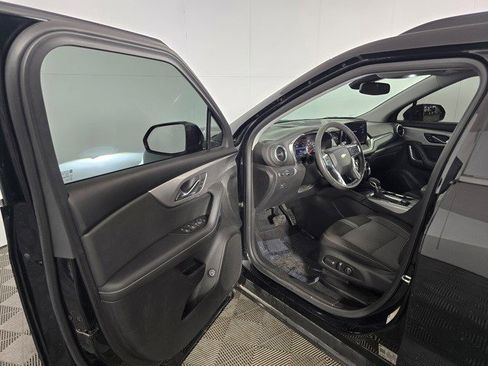 Certified 2023 Chevrolet Blazer LT w/ Convenience Package image 10