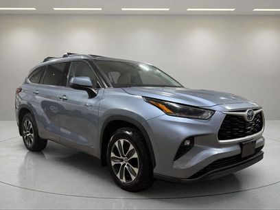 Used 2021 Toyota Highlander XLE