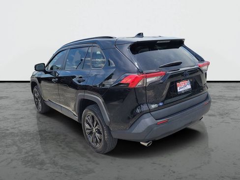 Used 2023 Toyota RAV4 XLE Premium AWD/4WD image 3