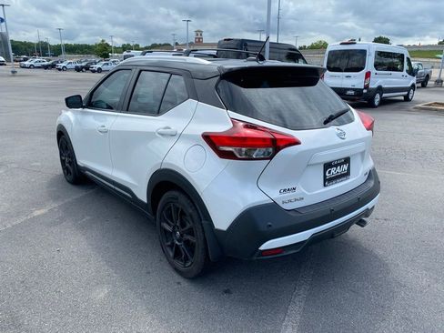 Used 2020 Nissan Kicks SR w/ SR Premium Package FWD image 5