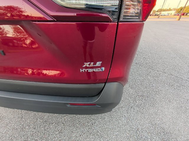 Certified 2024 Toyota RAV4 XLE w/ Convenience Package AWD/4WD image 9