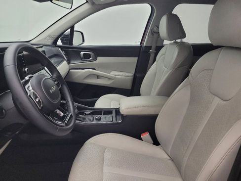Used 2023 Kia Sorento S w/ Panoramic Sunroof Package FWD image 17