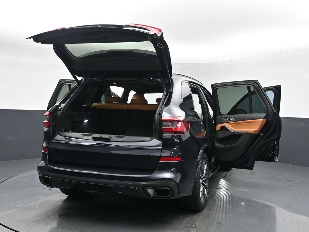 Used 2023 BMW X5 xDrive40i w/ M Sport Package AWD/4WD image 27