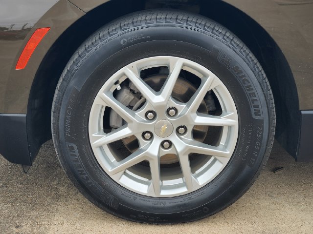 Certified 2023 Chevrolet Equinox LT FWD image 10