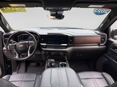 Used 2023 Chevrolet Silverado 1500 High Country w/ High Country Premium Package AWD/4WD image 23