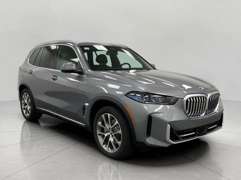 New 2026 BMW X5 xDrive40i w/ Climate Comfort Package AWD/4WD image 1