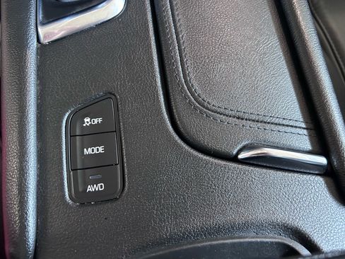 Used 2017 Cadillac XT5 Luxury w/ Driver Awareness Package AWD/4WD image 27