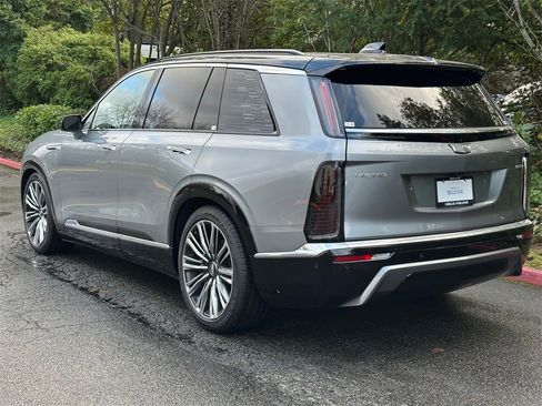 New 2026 Cadillac Vistiq Premium Luxury image 3