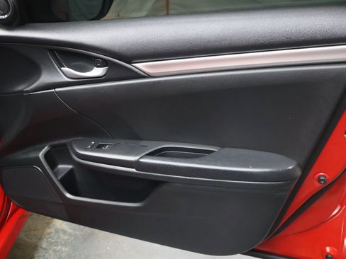 Used 2020 Honda Civic Sport image 11