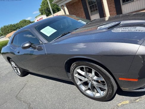 Used 2020 Dodge Challenger SXT w/ Plus Package RWD image 4