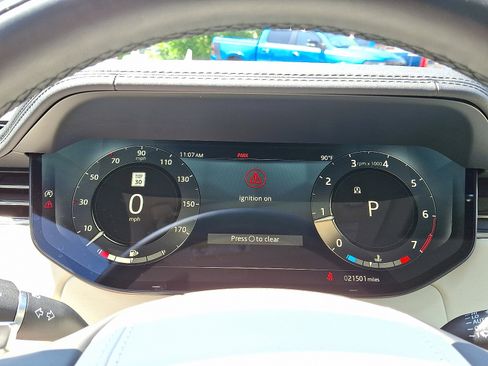 Certified 2023 Land Rover Range Rover SE image 23