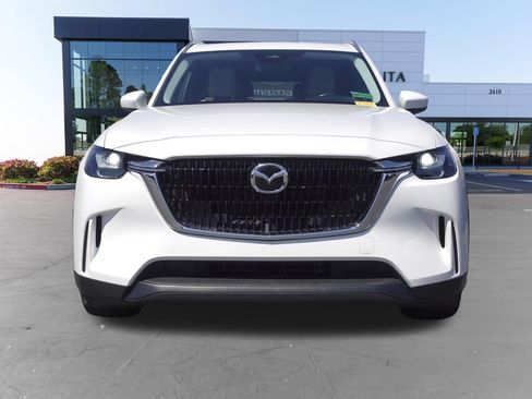 Used 2024 MAZDA CX-90 Plug-In Hybrid w/ Preferred AWD/4WD image 10
