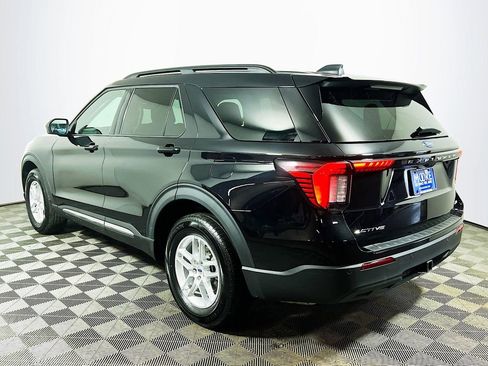 Used 2025 Ford Explorer Active image 5