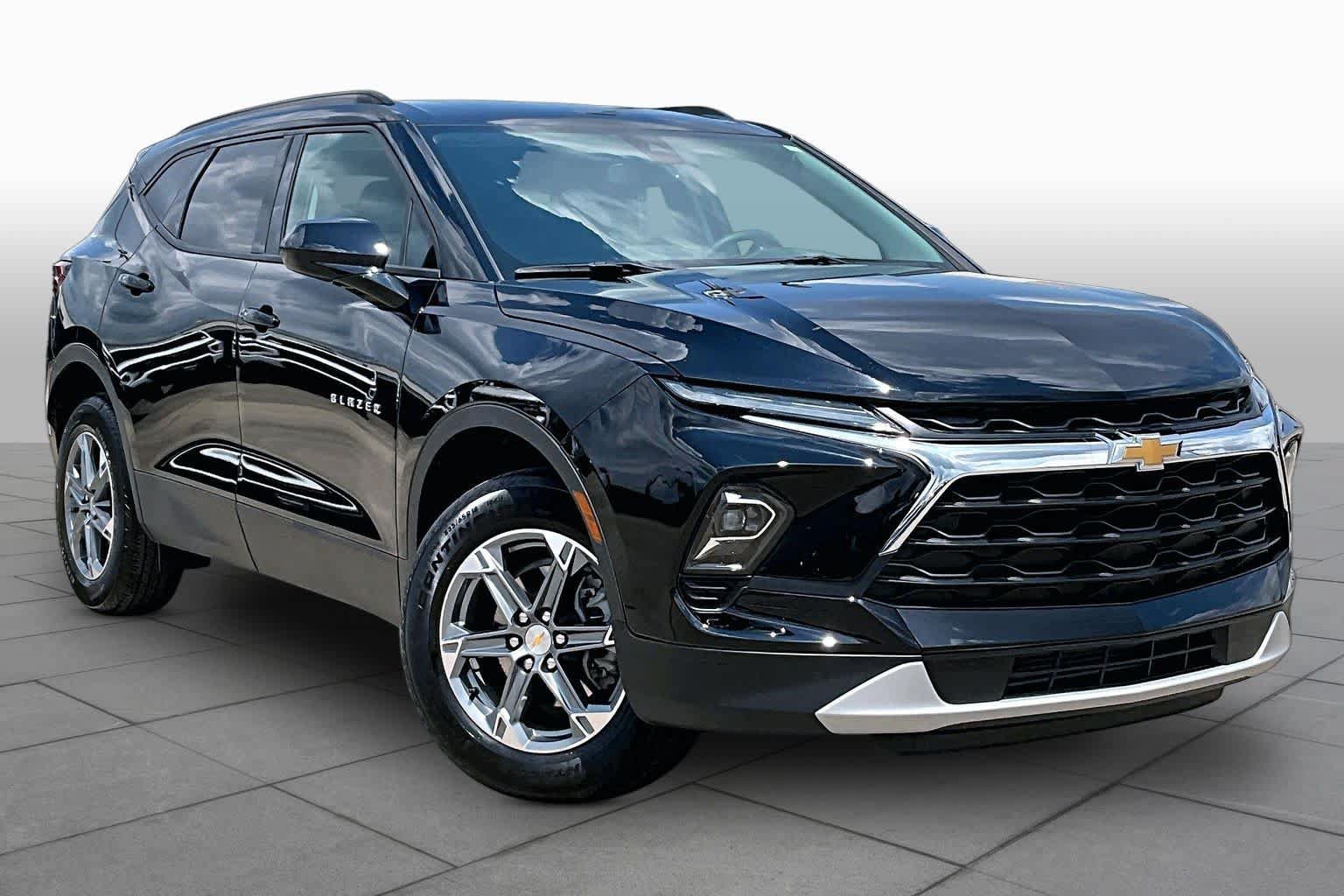 Certified 2024 Chevrolet Blazer LT w/ Convenience Package FWD image 3