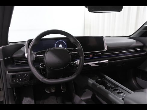 Certified 2023 Hyundai Ioniq 6 Limited AWD/4WD image 6