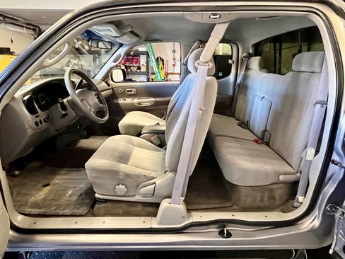 Used 2000 Toyota Tundra SR5 image 15