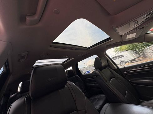 Used 2019 Buick Enclave Avenir w/ Avenir Technology Package AWD/4WD image 24