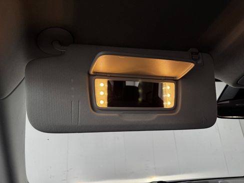 Used 2019 Chevrolet Traverse LT image 41