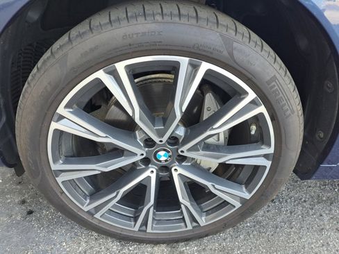 Used 2020 BMW X7 xDrive40i w/ Premium Package AWD/4WD image 21