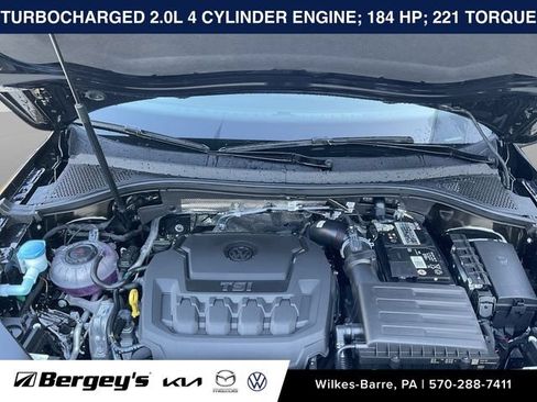 Certified 2023 Volkswagen Tiguan SE w/ Panoramic Sunroof Package AWD/4WD image 19
