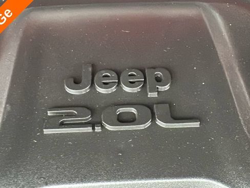 Used 2025 Jeep Wrangler Unlimited Sahara w/ Safety Group AWD/4WD image 34