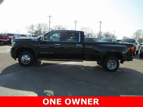 Used 2023 GMC Sierra 3500 Denali w/ Denali Ultimate Package image 10