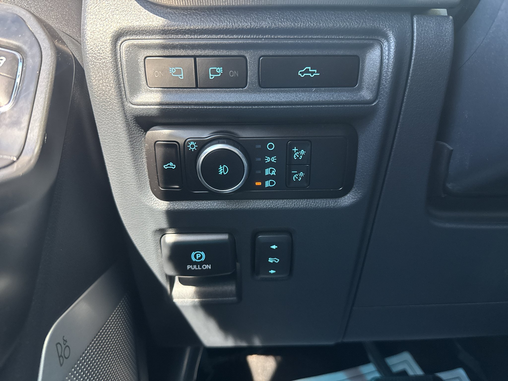 Used 2023 Ford F150 Raptor AWD/4WD image 23