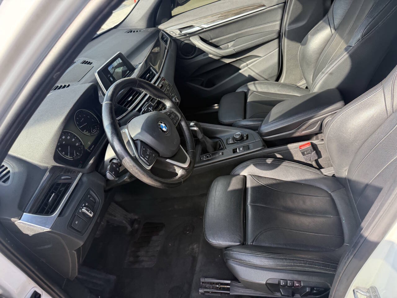 Used 2018 BMW X1 xDrive28i w/ Premium Package Essential AWD/4WD image 14