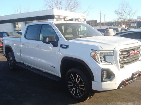Used 2022 GMC Sierra 1500 AT4 w/ AT4 Preferred Package image 3