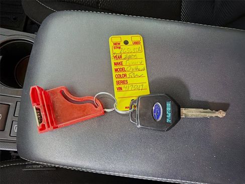 Used 2017 Subaru Outback 2.5i Premium image 31