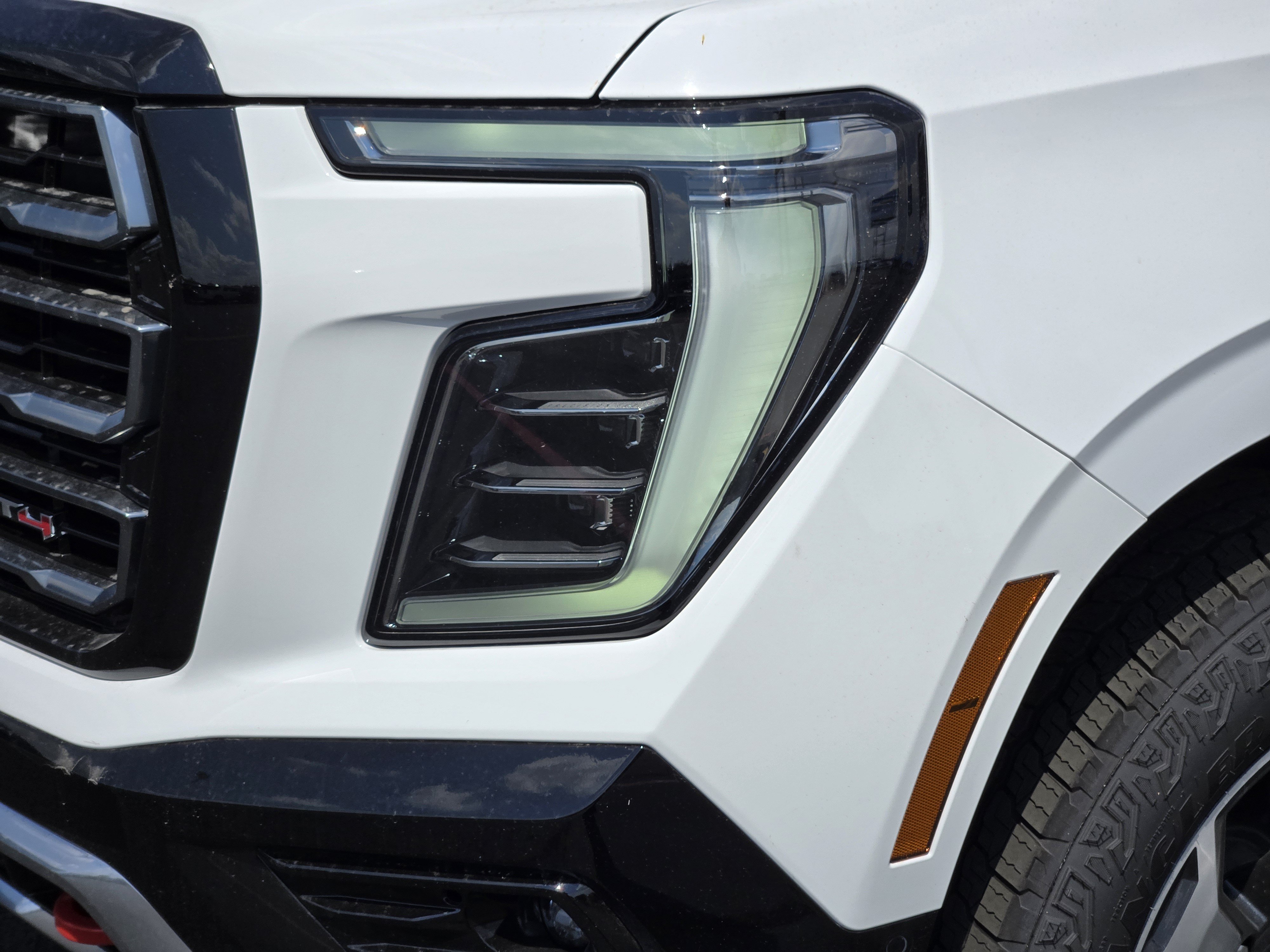 New 2026 GMC Yukon AT4 w/ AT4 Premium Package AWD/4WD image 6