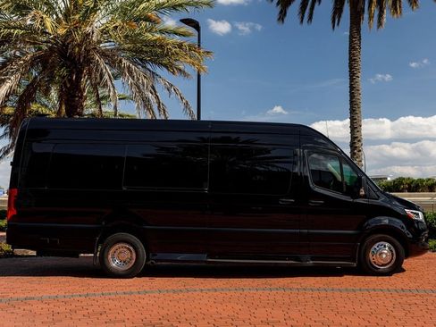 Used 2022 Mercedes-Benz Sprinter 3500 image 6