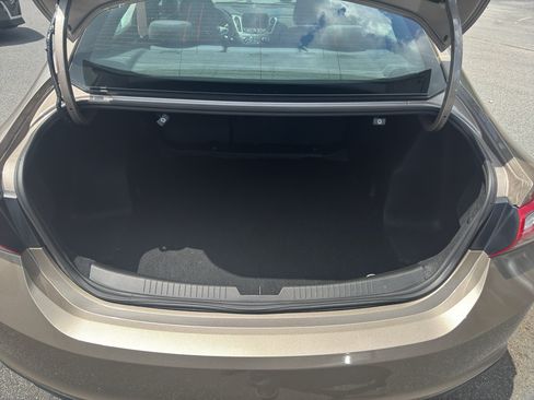 Used 2023 Chevrolet Malibu LT w/ Sport Edition FWD image 16