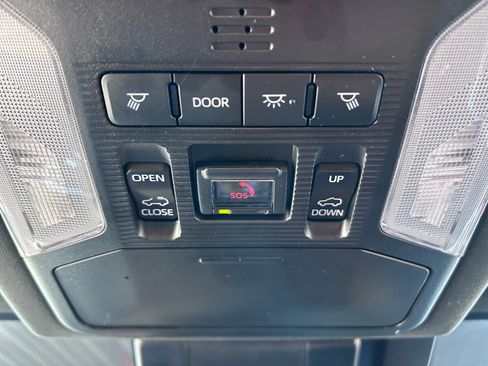 Used 2023 Toyota RAV4 XSE AWD/4WD image 30