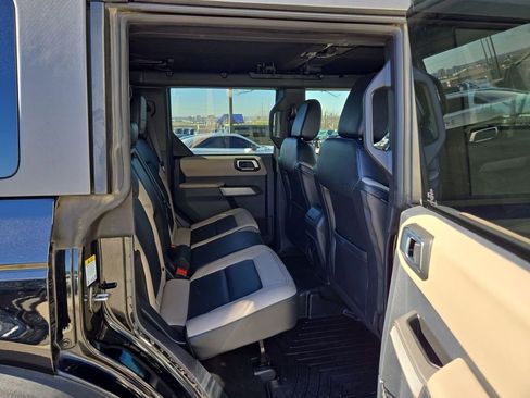 Used 2022 Ford Bronco Wildtrak image 26