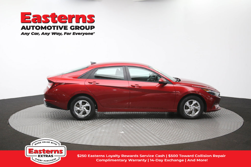 Used 2023 Hyundai Elantra SE w/ Cargo Package FWD image 45