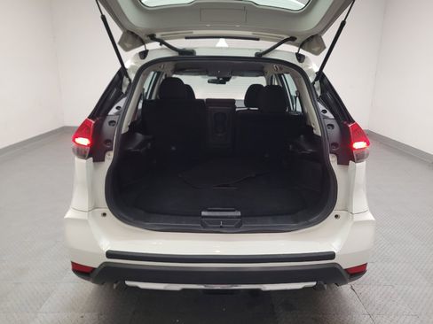 Used 2019 Nissan Rogue S FWD image 29