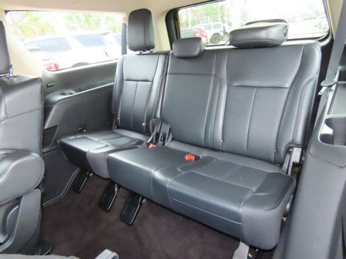 Used 2022 Ford Expedition Max XLT image 21