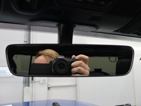 Used 2022 Jeep Wrangler Unlimited Sahara w/ LED Lighting Group AWD/4WD image 60