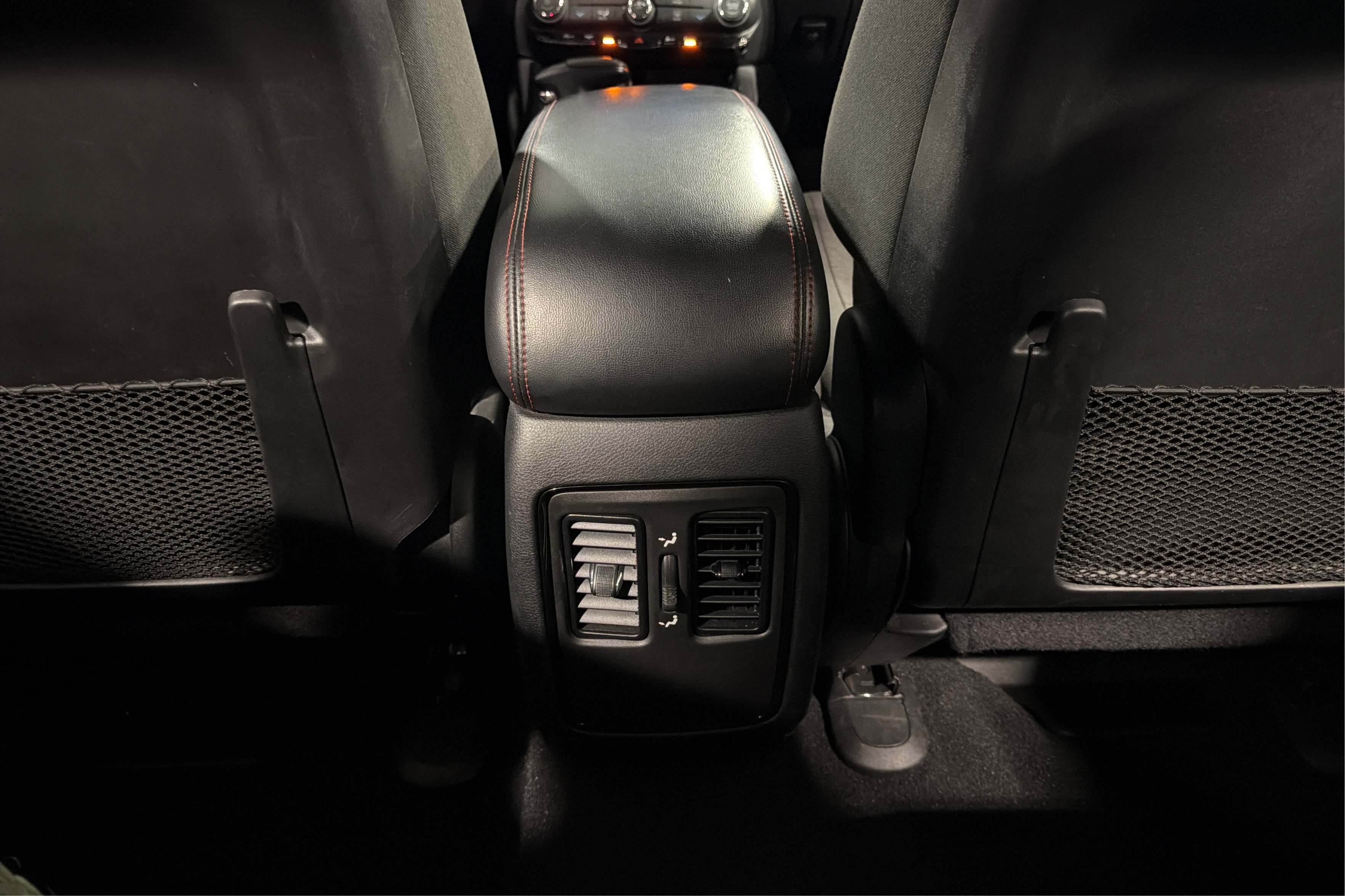 Used 2025 Dodge Durango GT AWD/4WD image 36