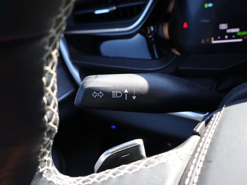 Used 2022 Jeep Grand Cherokee Overland w/ Advanced Protech Group III image 38