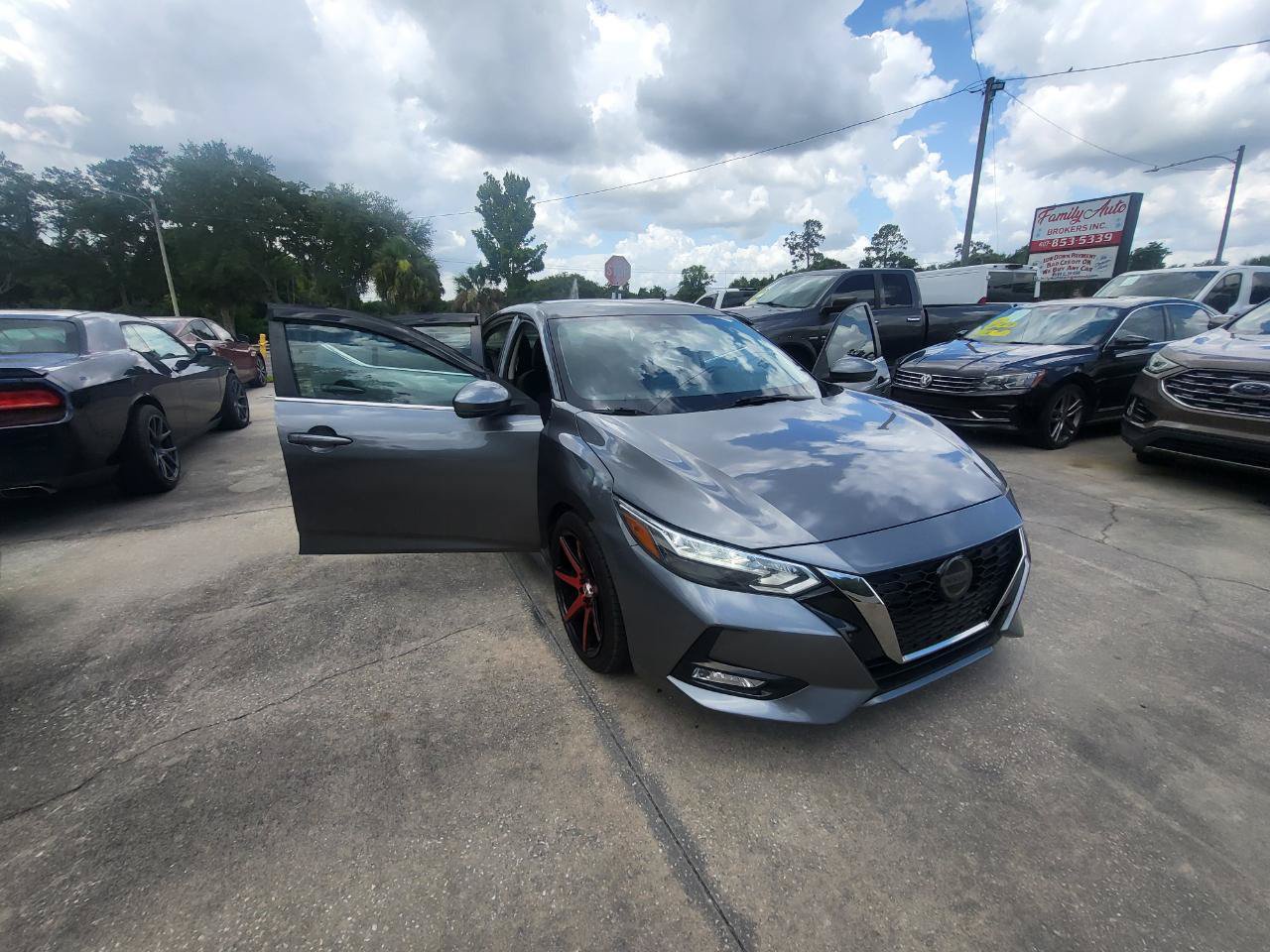 Used 2021 Nissan Sentra SR FWD image 50